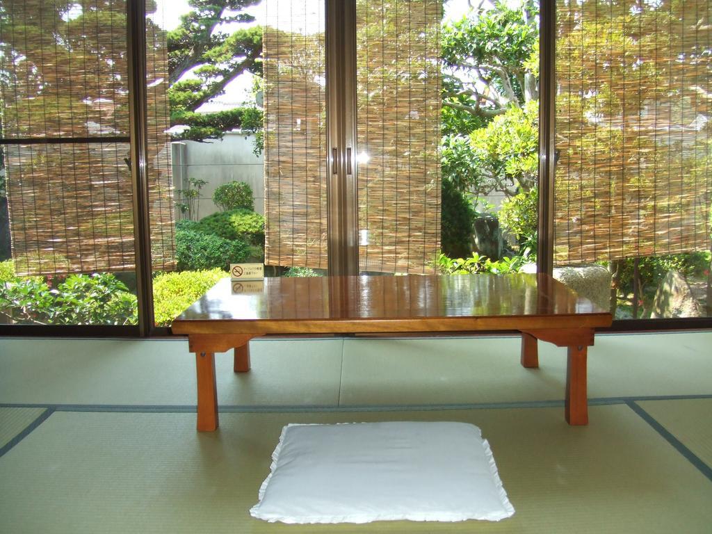 Ryokan Ginsuikaku Майдзуру Екстериор снимка