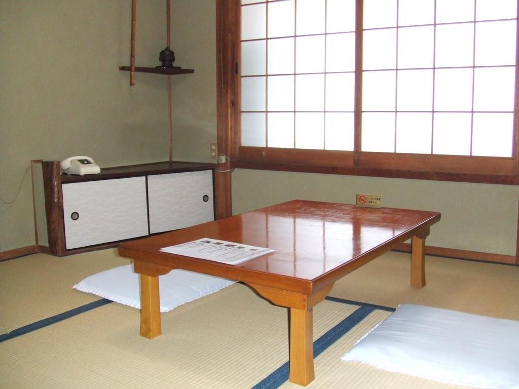 Ryokan Ginsuikaku Майдзуру Екстериор снимка
